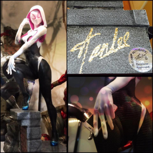 Figura 3D Spider Gwen firmada por Stan Lee